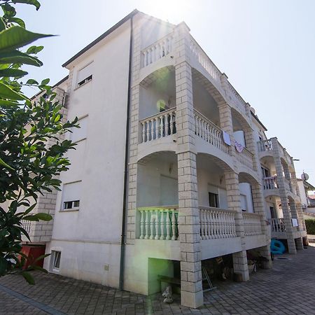 Apartments Lovric 特罗吉尔 外观 照片