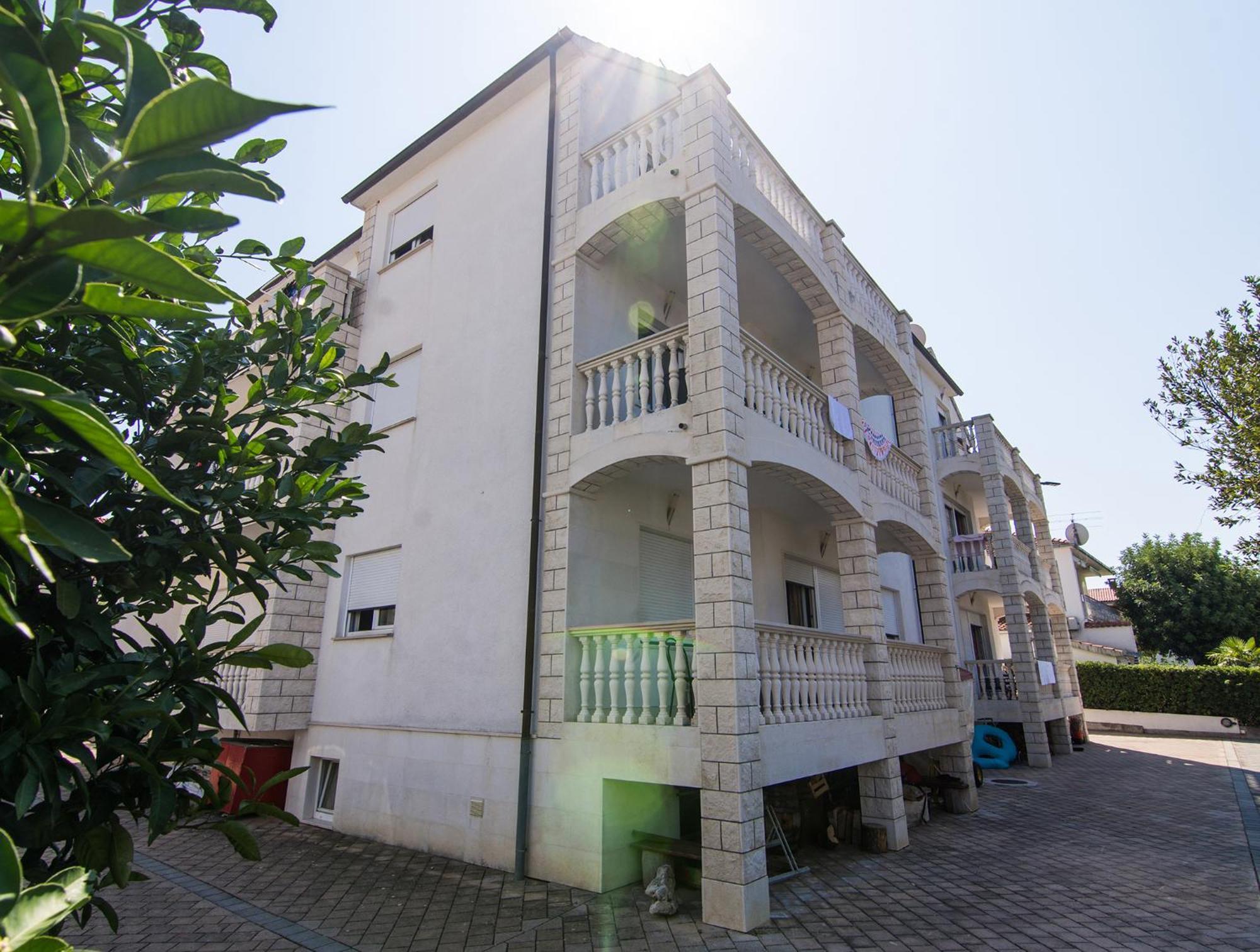 Apartments Lovric 特罗吉尔 外观 照片